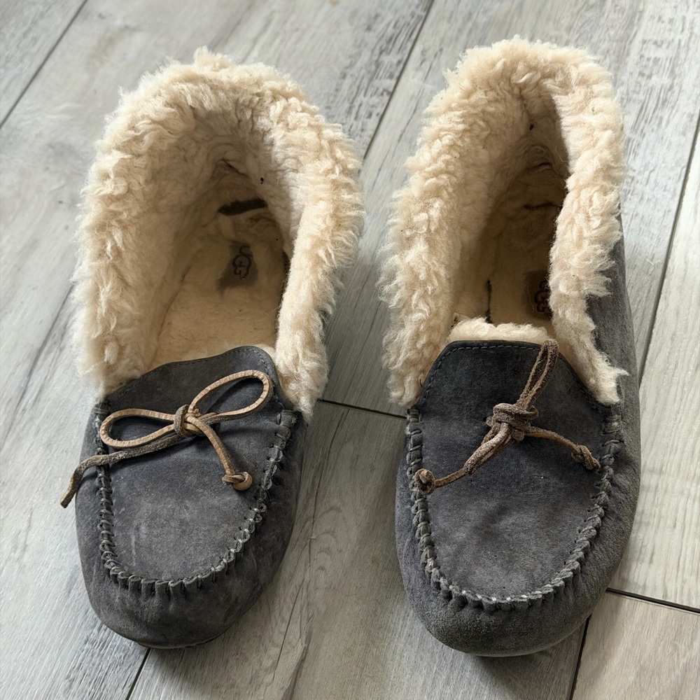 UGG Women’s Alena Moccasin Slippers- nightfall size women’s 9 - Picture 10 of 10